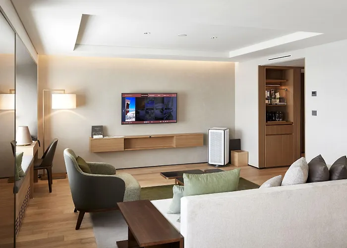 Hotel Grand Walkerhill 5*