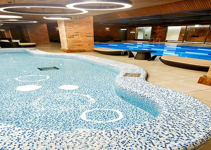 Hotel Grand Walkerhill 5*